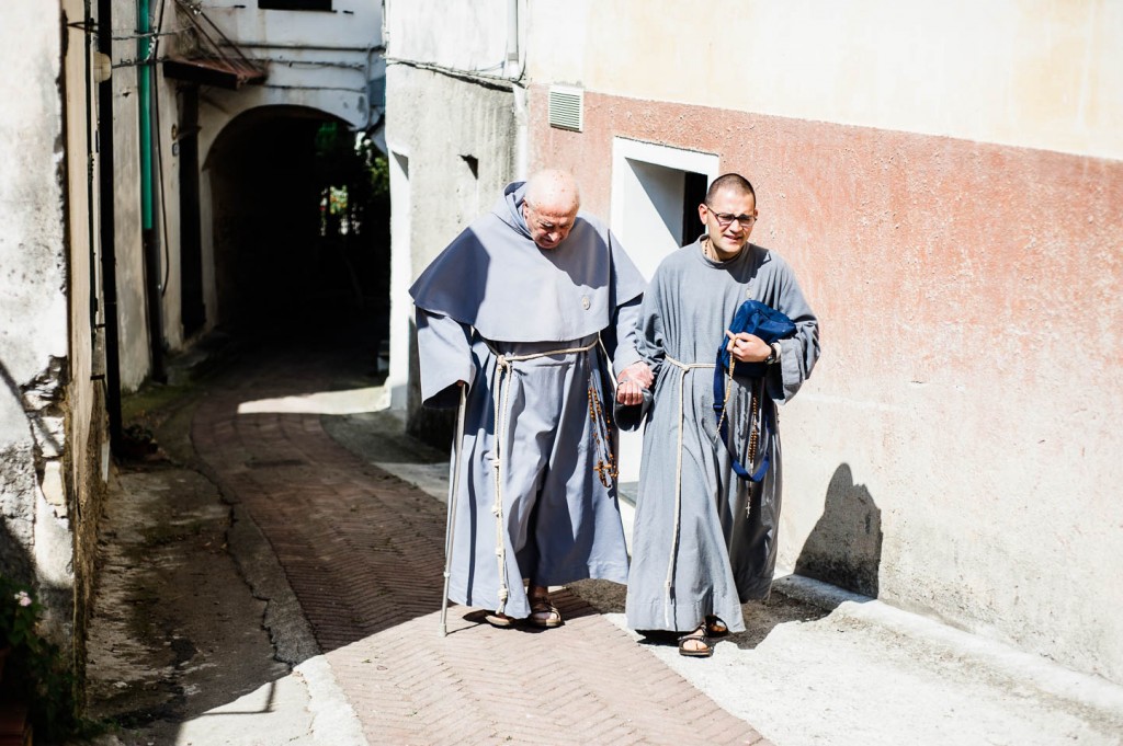 Padre Stefano Manelli , le fondateur des Franciscains de l'Immaculée, nous fait l'honneur et la joie de sa présence.